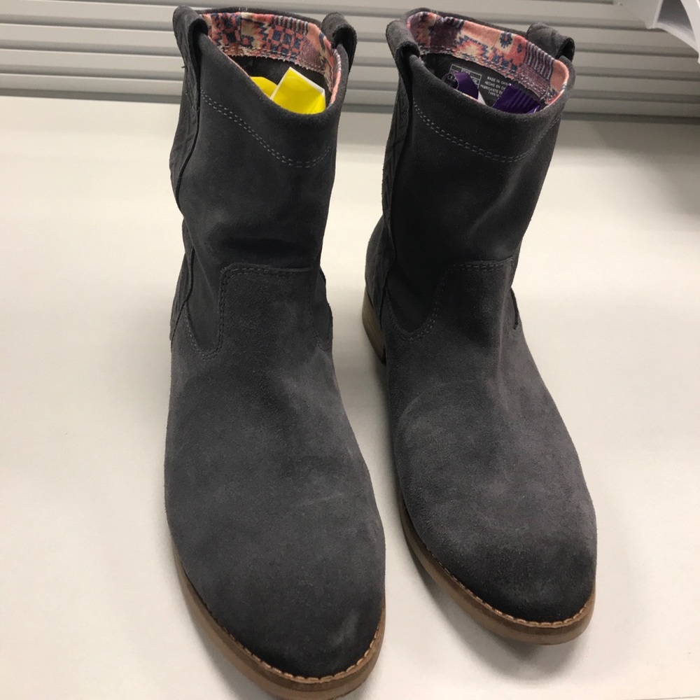 TOMS suede boots